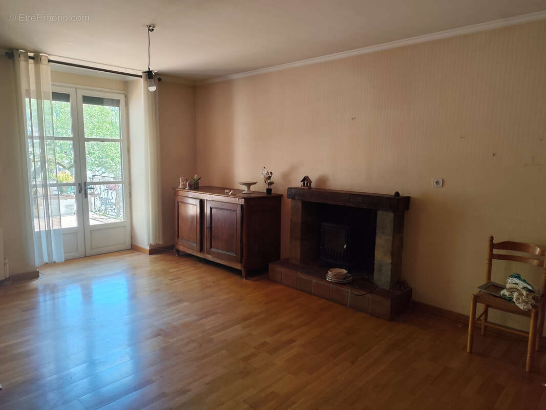 Maison à VILLEFRANCHE-DE-ROUERGUE