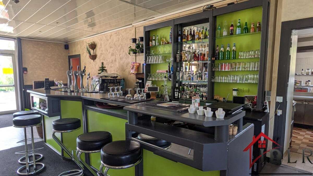 Commerce à LONS-LE-SAUNIER