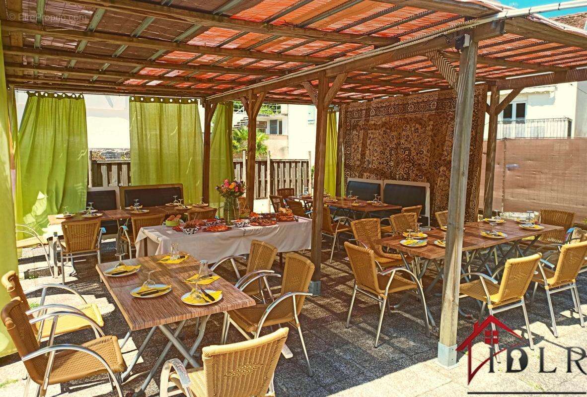 Commerce à LONS-LE-SAUNIER