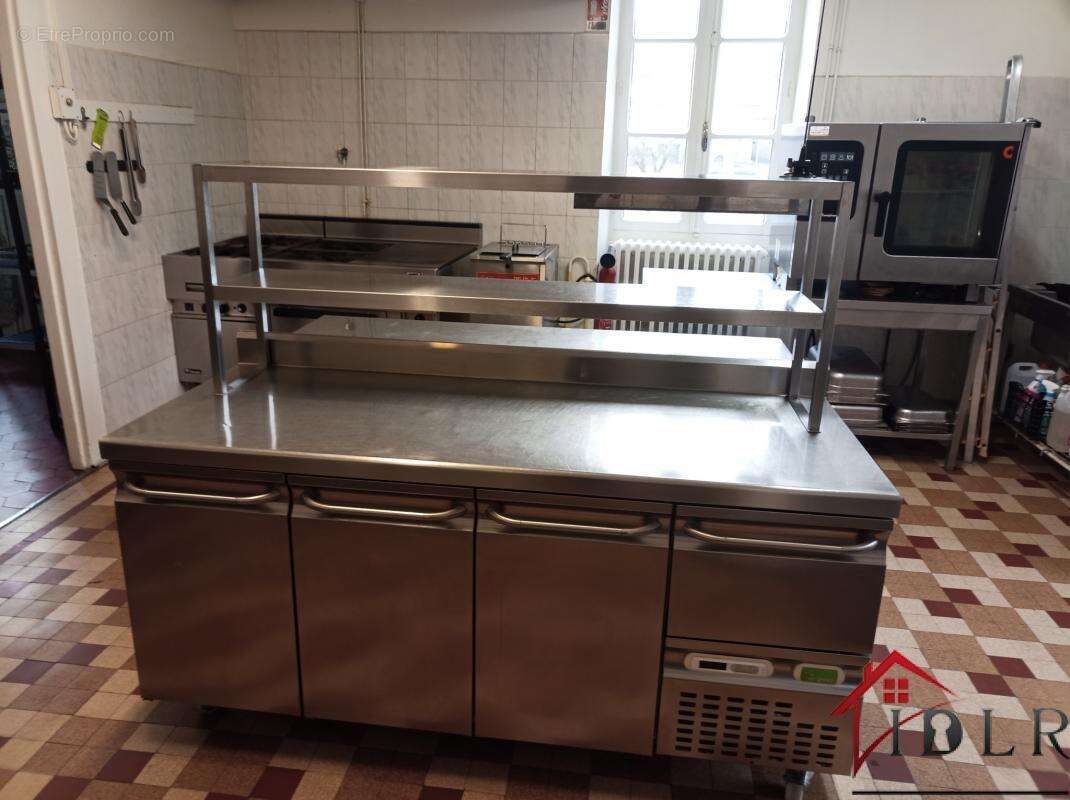 Commerce à LONS-LE-SAUNIER