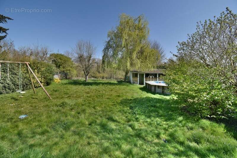 Maison à SAINT-PREST