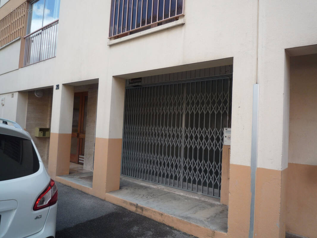 Autre à MARSEILLE-10E