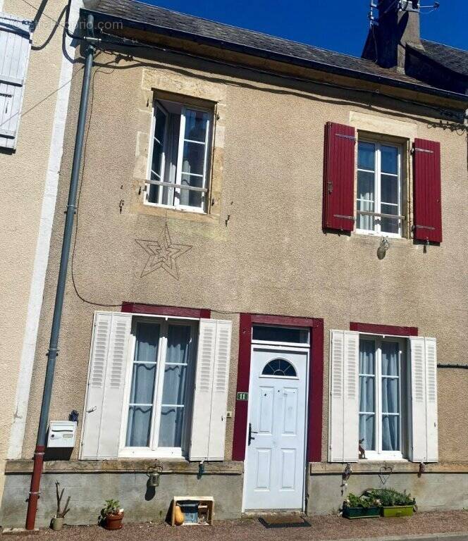 Maison à SAINT-SAULGE