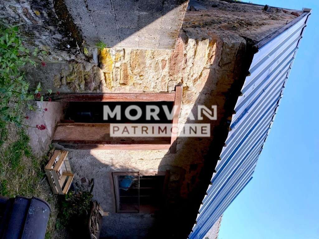 Maison à SAINT-SAULGE