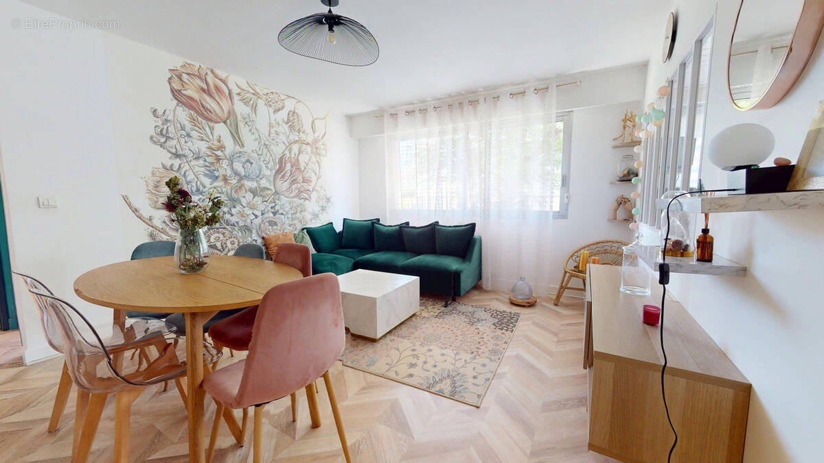 Appartement à LIVRY-GARGAN