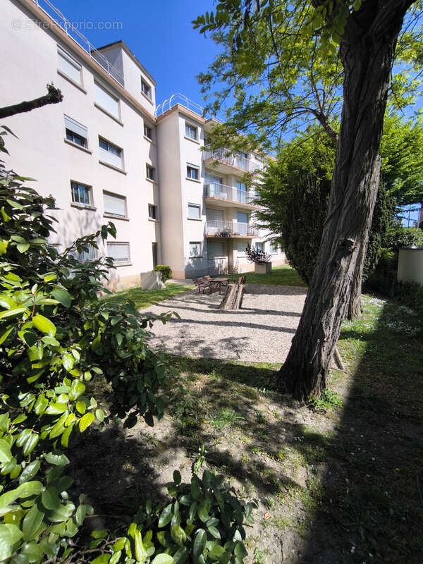 Appartement à LIVRY-GARGAN