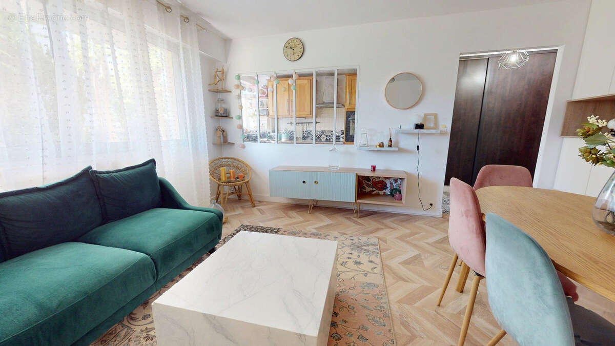 Appartement à LIVRY-GARGAN