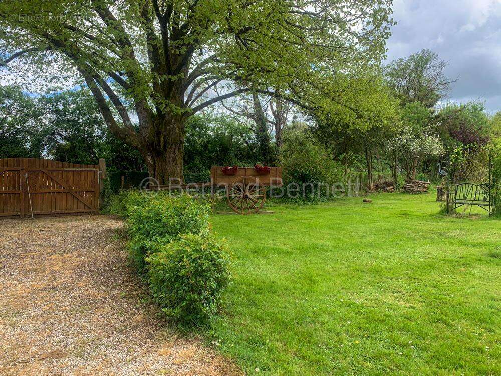 Maison à SAUZE-VAUSSAIS