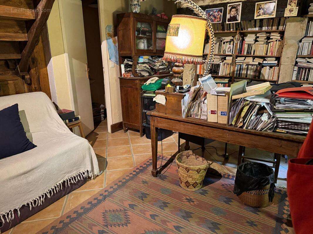 Maison à SAINT-CAPRAISE-DE-LALINDE