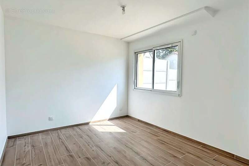 Maison à LE POULIGUEN