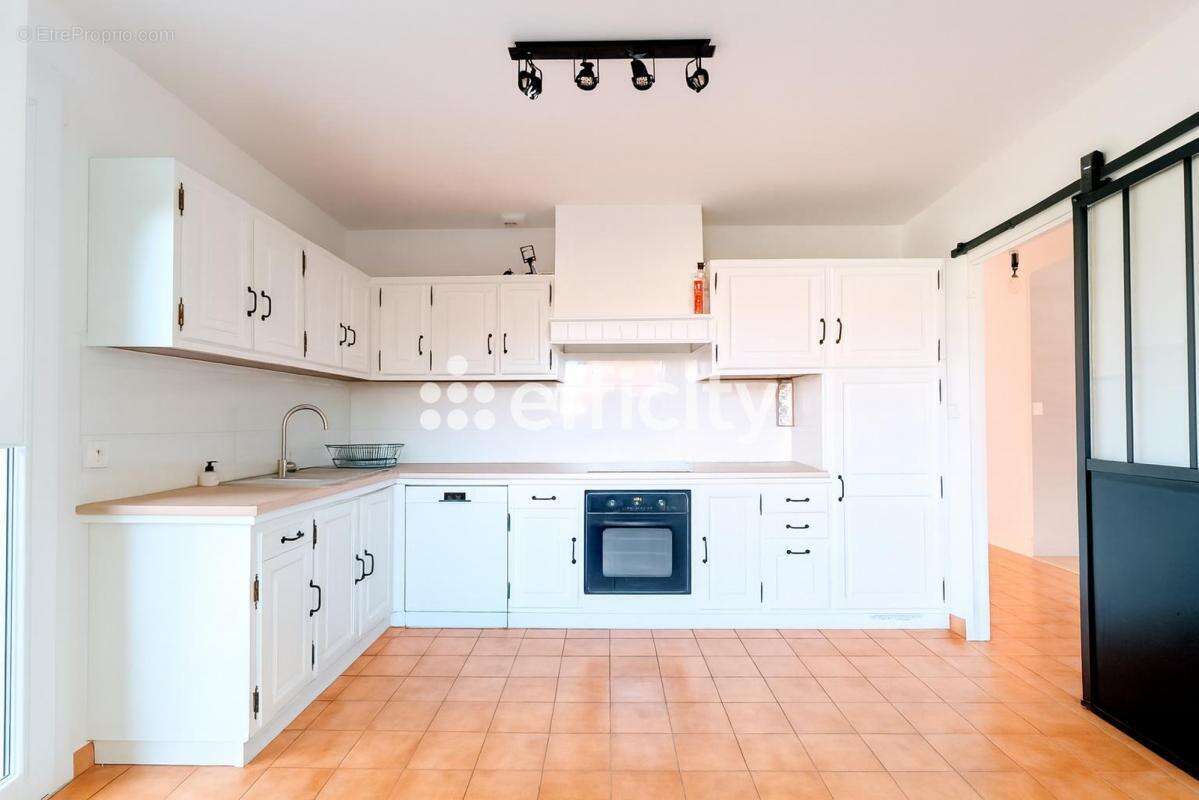 Maison à MIGNALOUX-BEAUVOIR