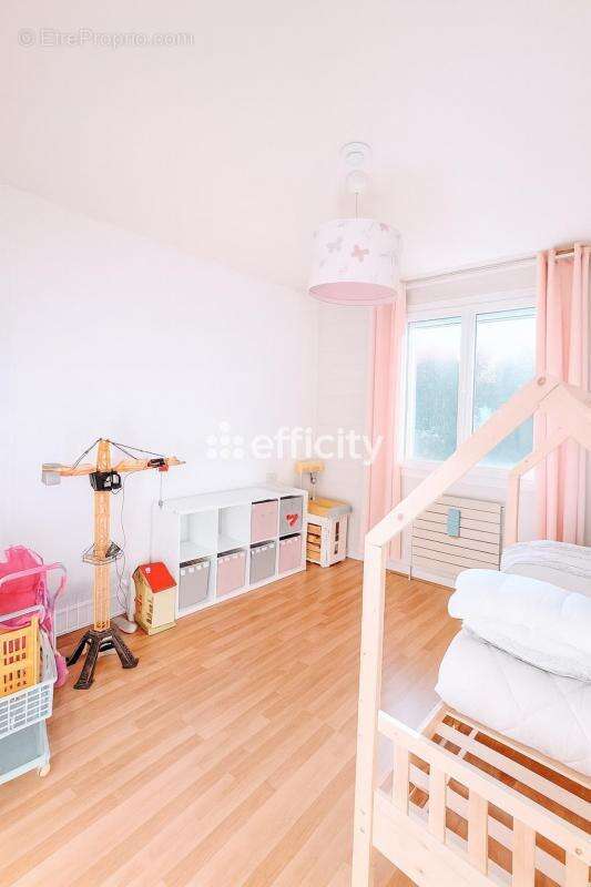 Maison à MIGNALOUX-BEAUVOIR