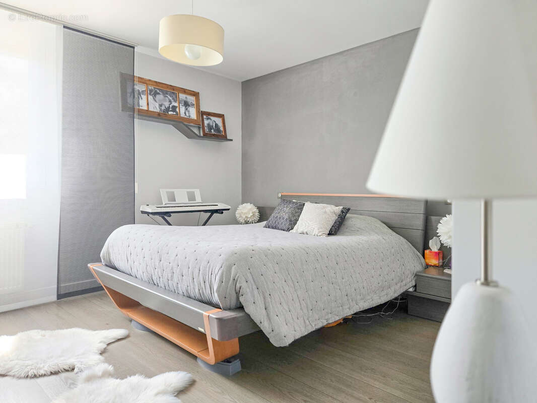 Maison à SAINT-DIDIER-SUR-BEAUJEU