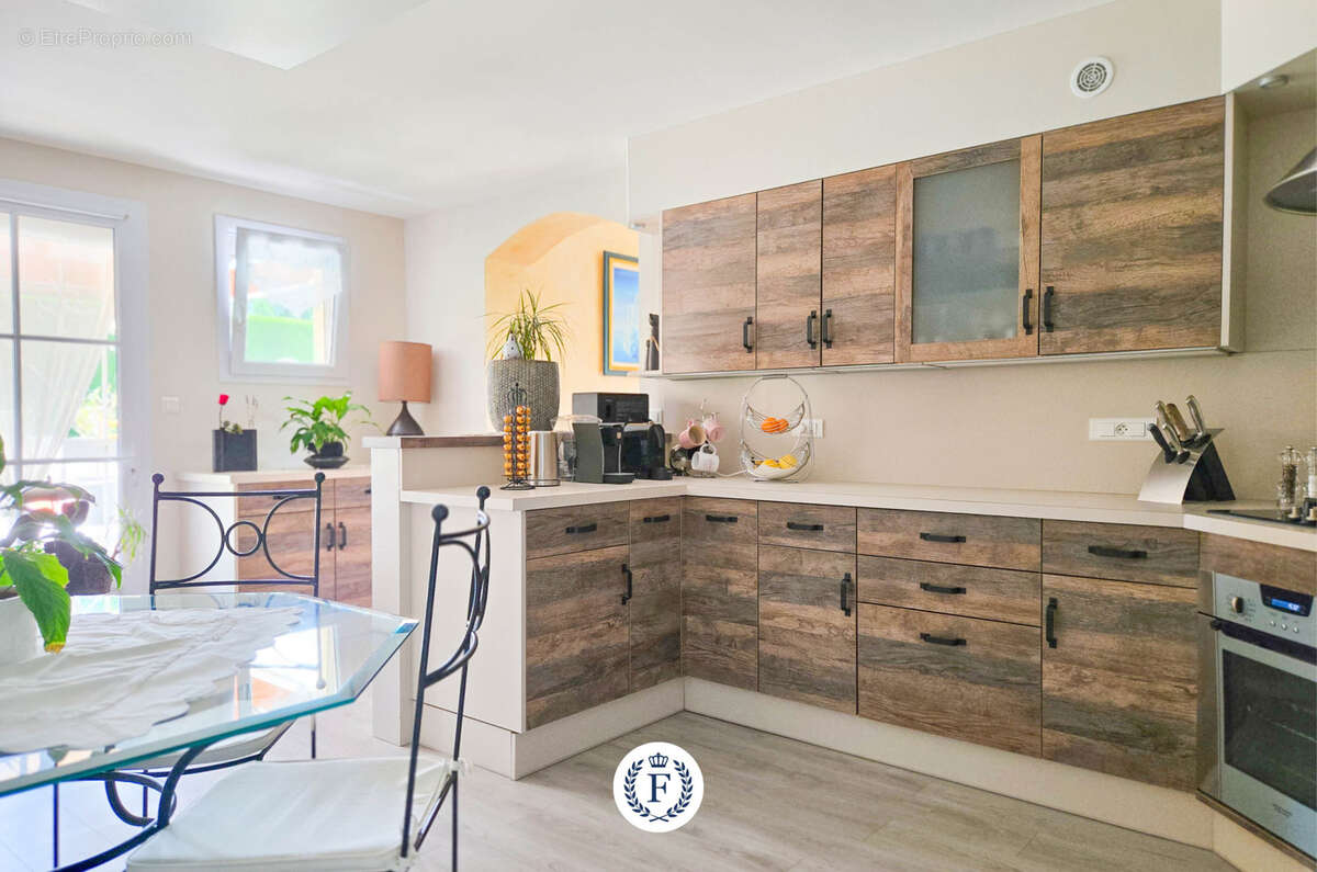 Maison à SAINT-DIDIER-SUR-BEAUJEU