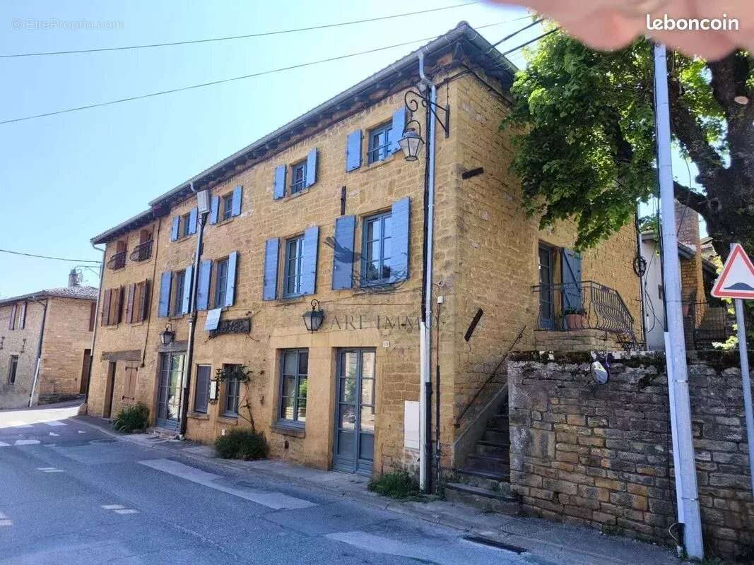 Appartement à LIERGUES