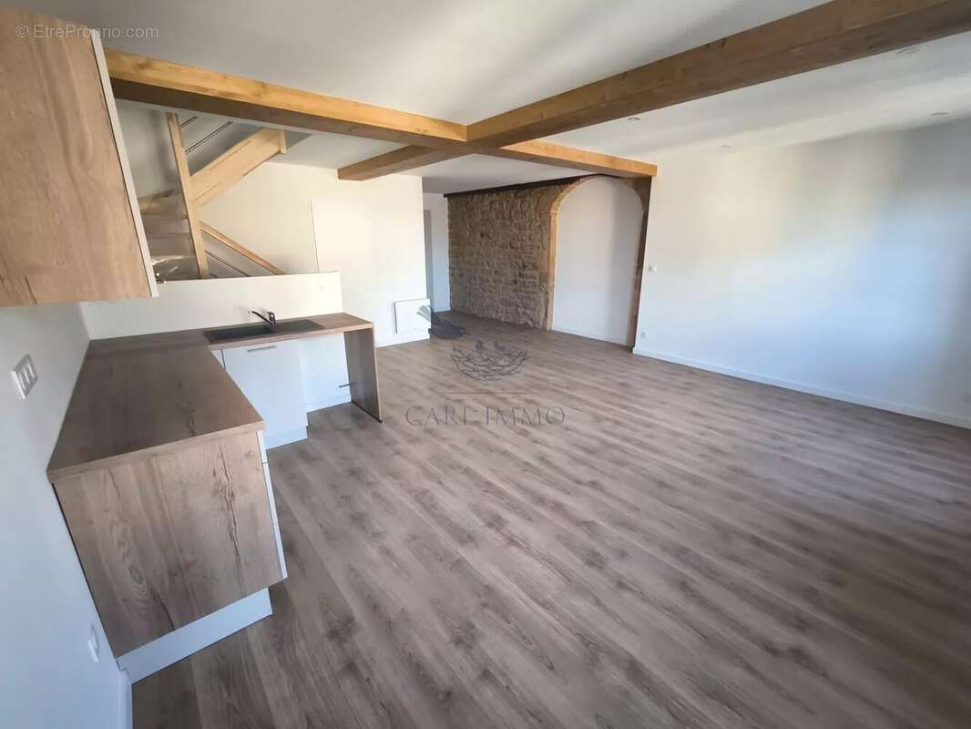 Appartement à LIERGUES