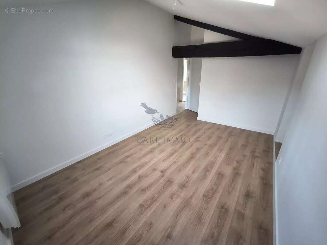 Appartement à LIERGUES