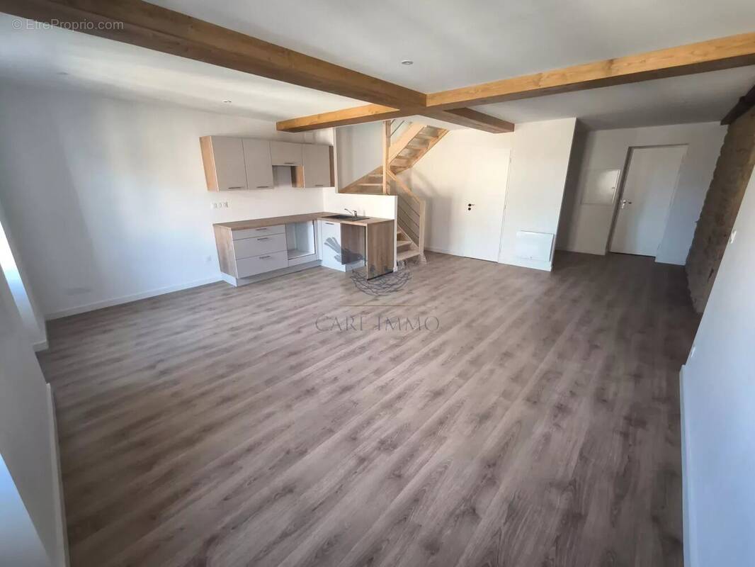 Appartement à LIERGUES