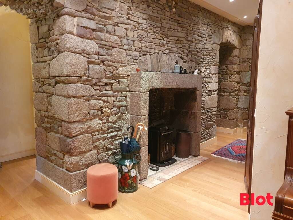 Appartement à FOUGERES