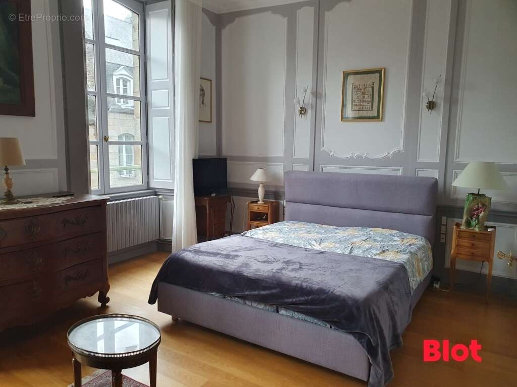 Appartement à FOUGERES