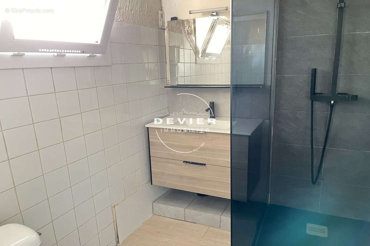 Appartement à CASTRIES