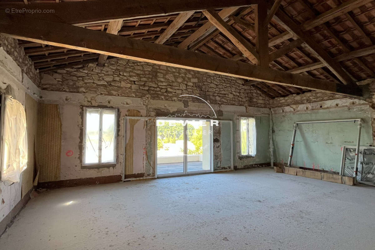 Appartement à SAINT-DREZERY