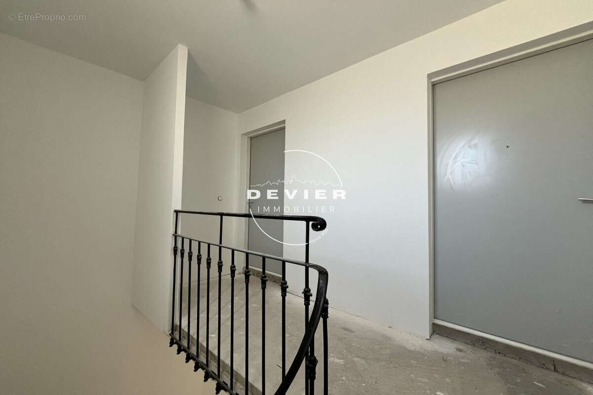 Appartement à SAINT-DREZERY