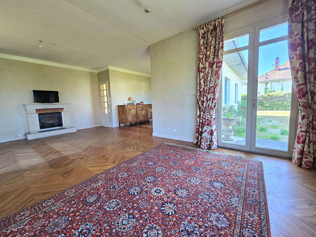 Maison à MARCHEPRIME