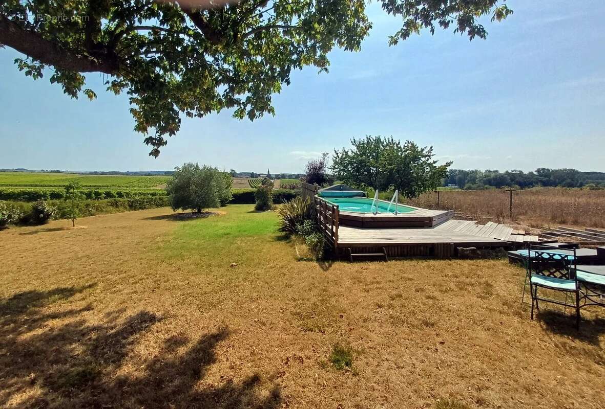 Maison à SAINT-FORT-SUR-GIRONDE