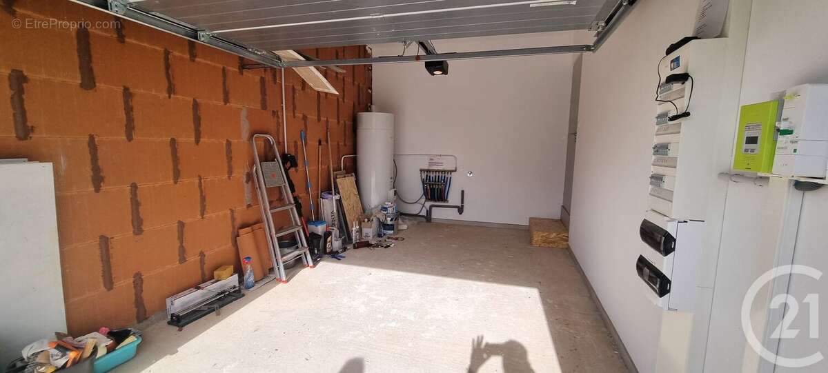 Maison à LAROQUE-DES-ALBERES