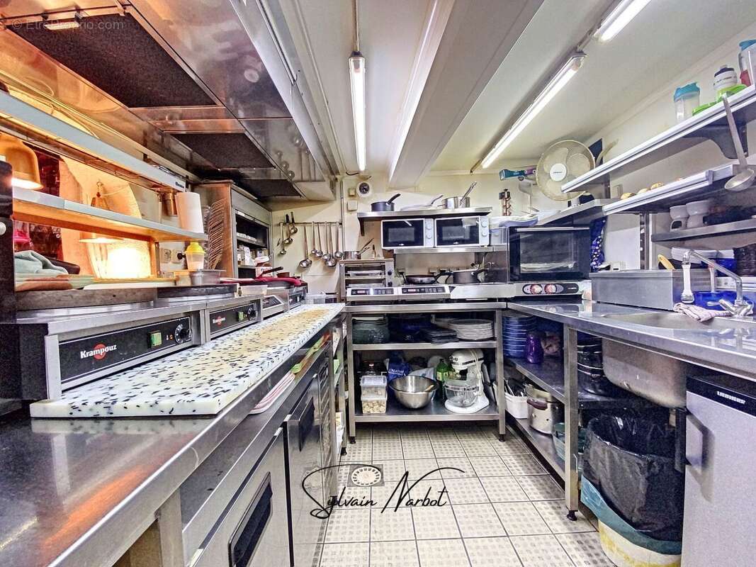 Commerce à LE GRAU-DU-ROI