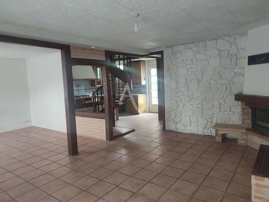 Maison à LAMOTTE-BEUVRON