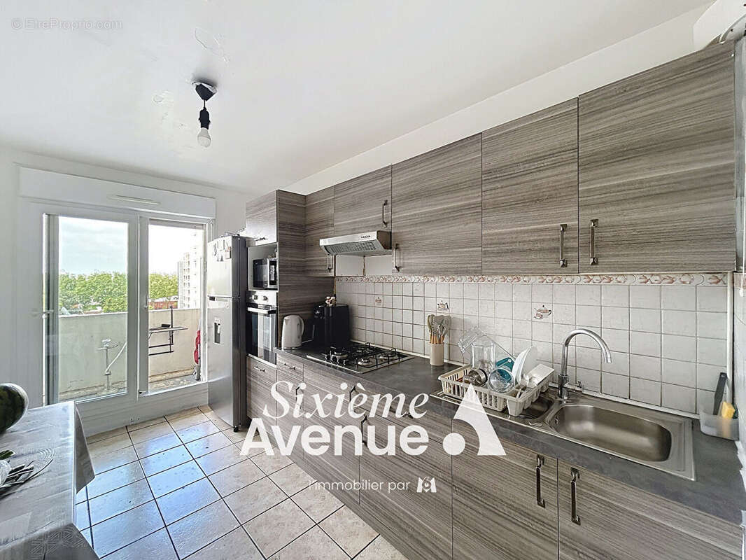 Appartement à VAULX-EN-VELIN