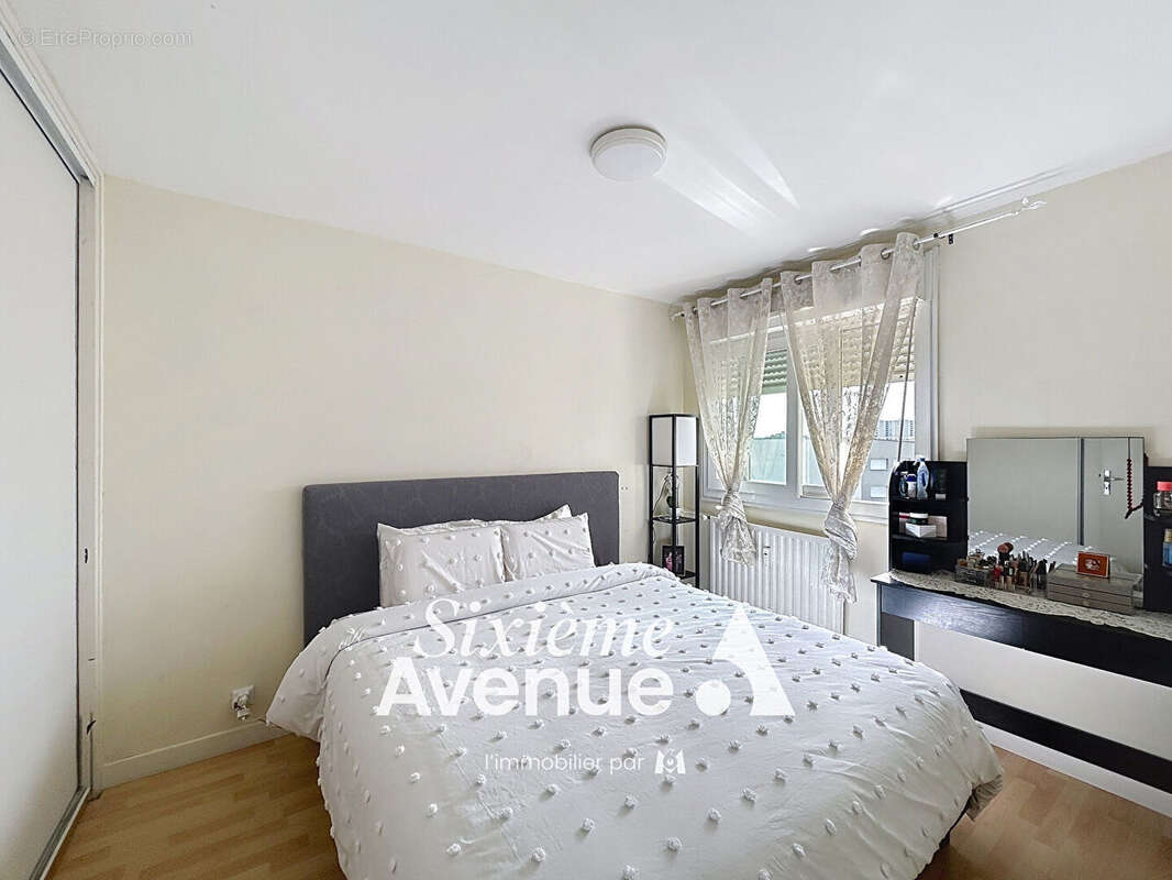 Appartement à VAULX-EN-VELIN