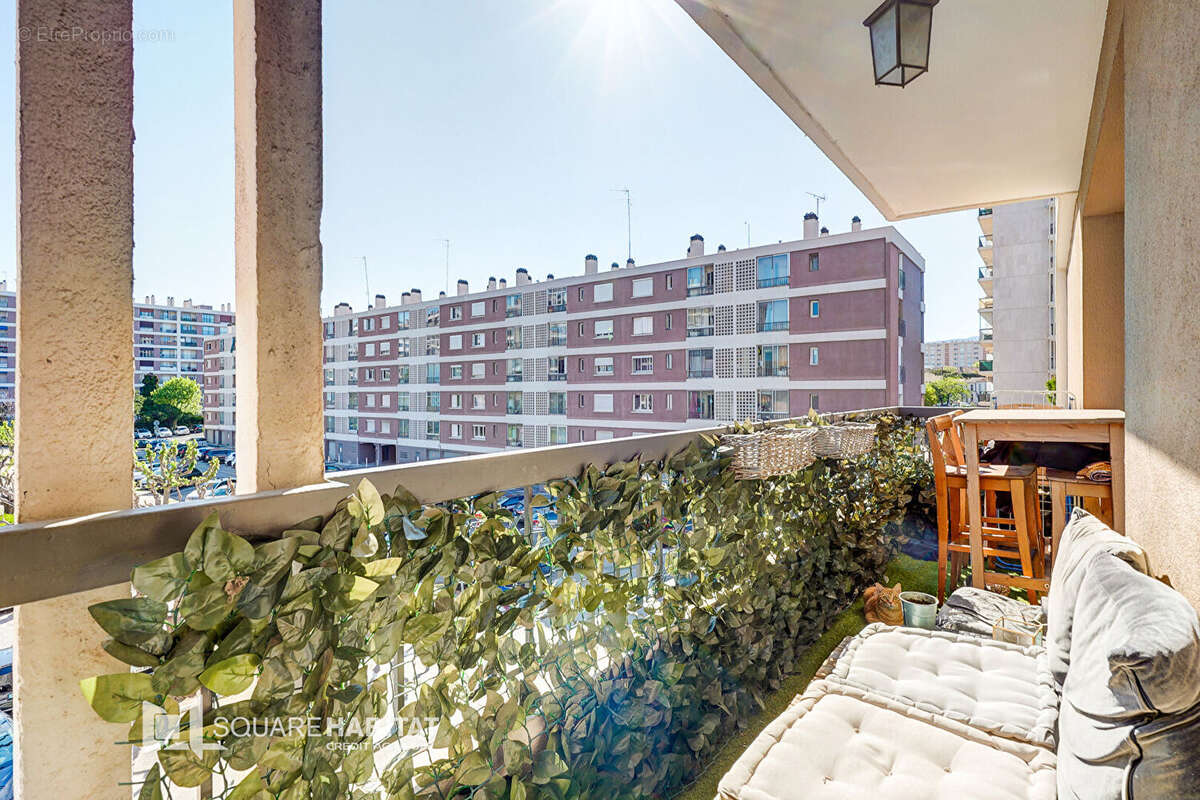 Appartement à MARSEILLE-9E