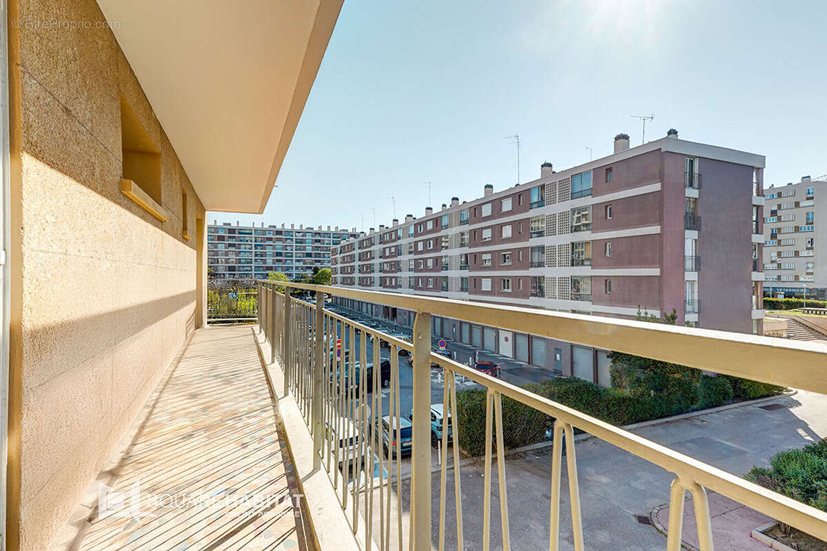 Appartement à MARSEILLE-9E
