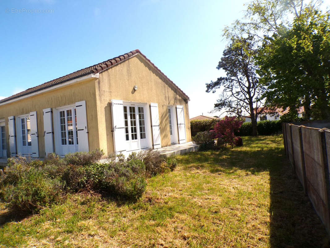 Maison à SAINT-MICHEL-CHEF-CHEF