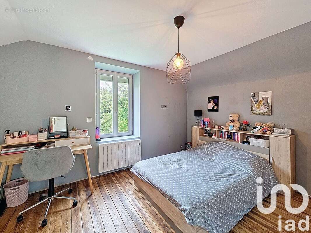 Photo 5 - Maison à VIVIER-AU-COURT