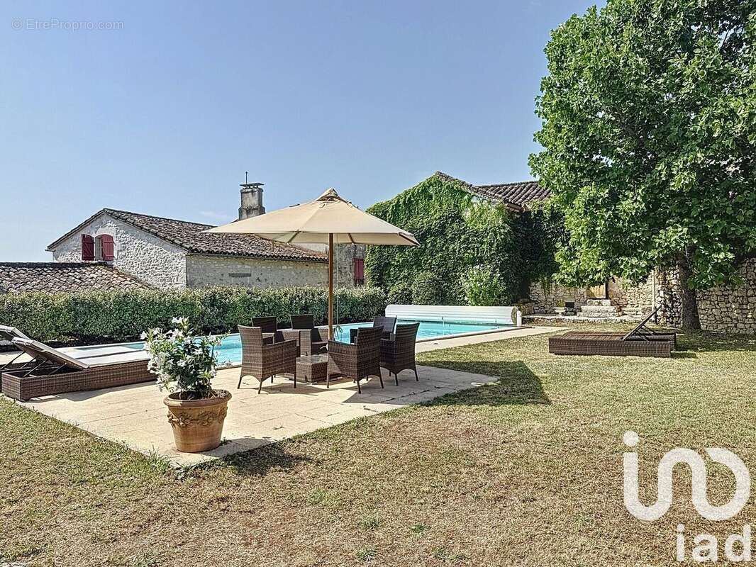 Photo 2 - Maison à LACOUR