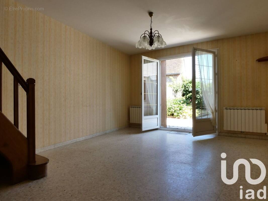 Photo 1 - Maison à ARROU