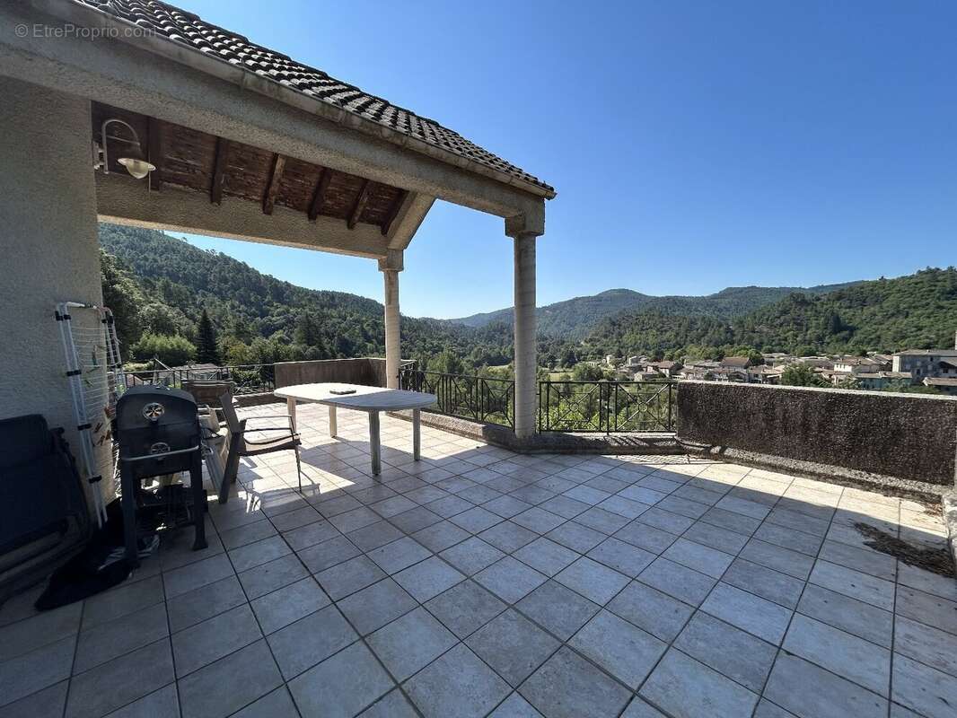 Maison à SAINT-ETIENNE-VALLEE-FRANCAISE