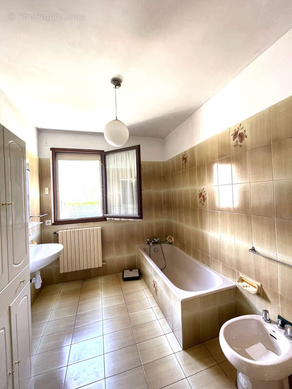 Maison à VARCES-ALLIERES-ET-RISSET