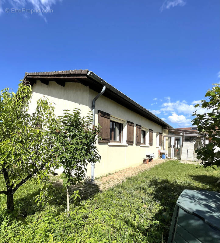 Maison à VARCES-ALLIERES-ET-RISSET