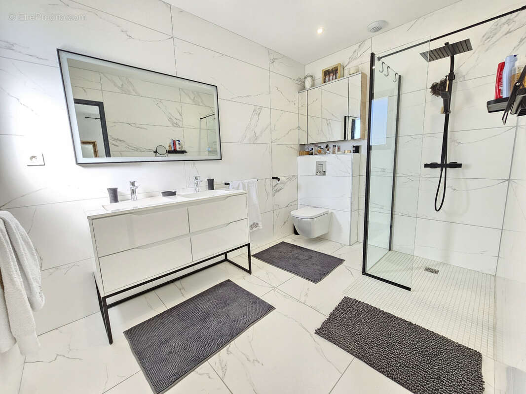 Maison à SAINT-GEORGES-DES-GROSEILLERS