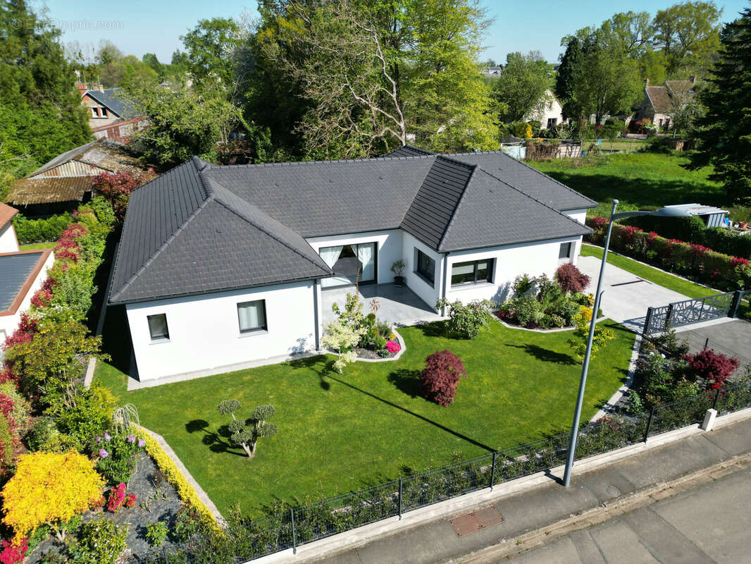 Maison à SAINT-GEORGES-DES-GROSEILLERS