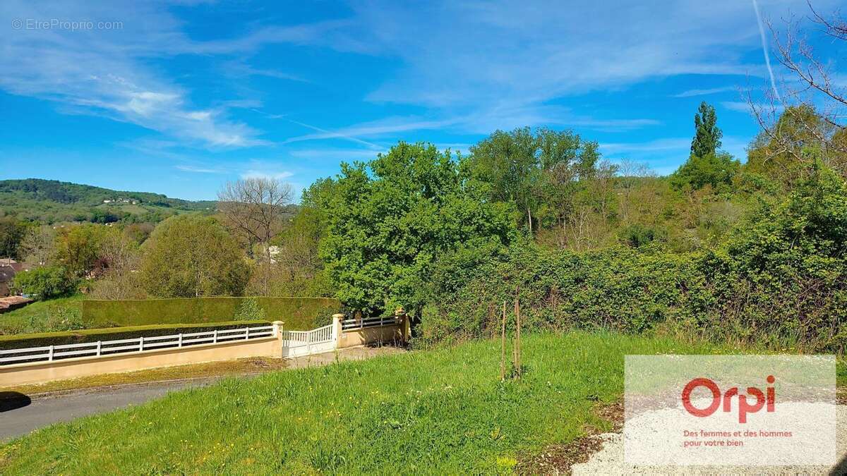 Maison à LE LARDIN-SAINT-LAZARE