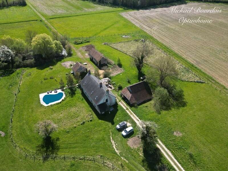 Maison à COURCELLES-DE-TOURAINE