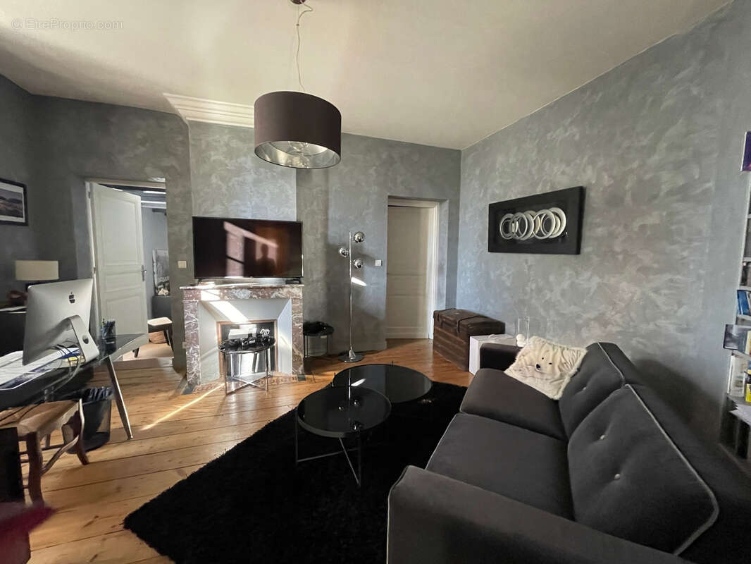 Maison à L&#039;ISLE-D&#039;ESPAGNAC