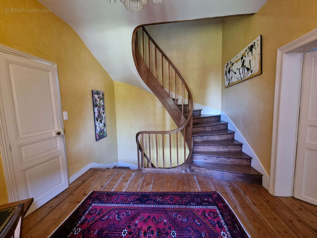 Maison à L&#039;ISLE-D&#039;ESPAGNAC