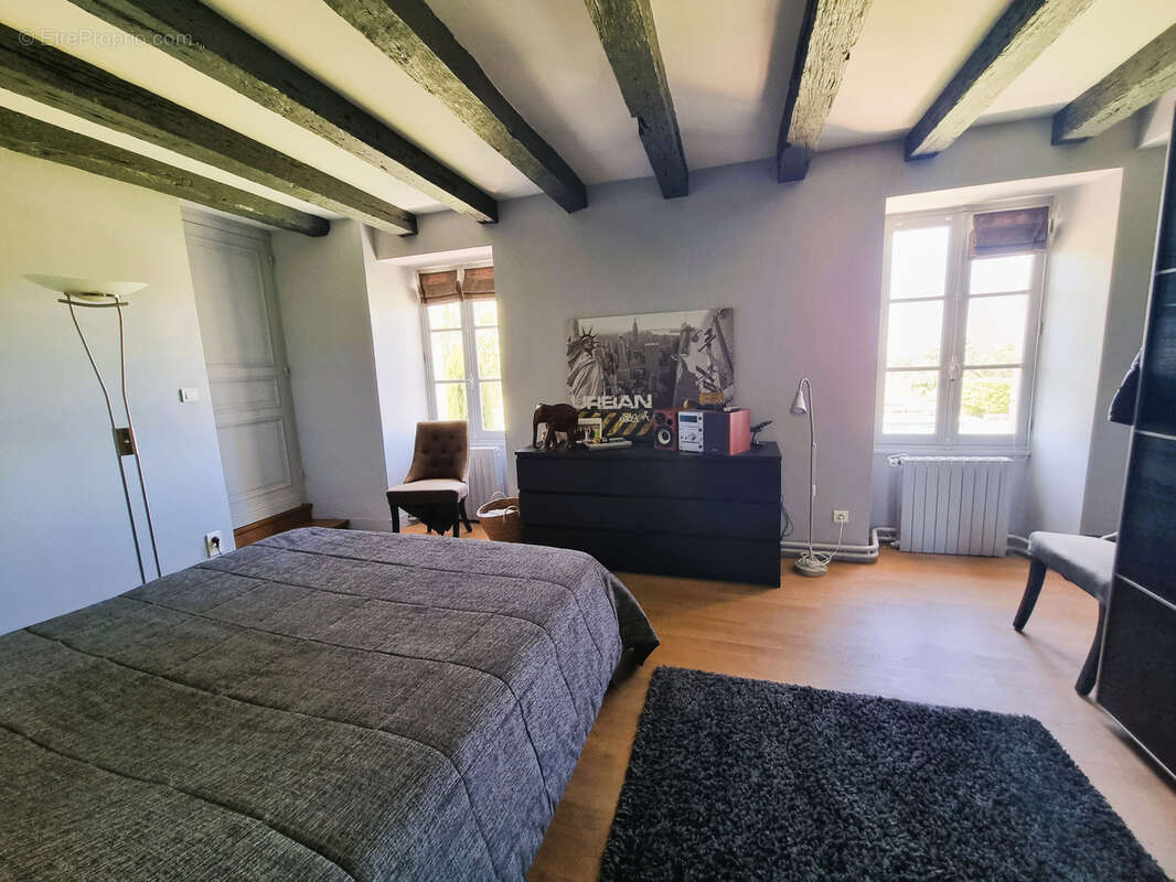 Maison à L&#039;ISLE-D&#039;ESPAGNAC